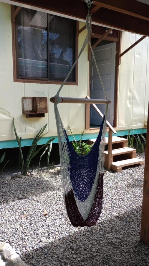 Container House Cahuita Hotell Eksteriør bilde